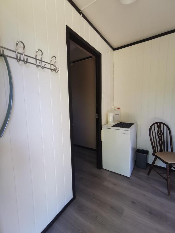 Готель Tommerneset Camping Innhavet Екстер'єр фото