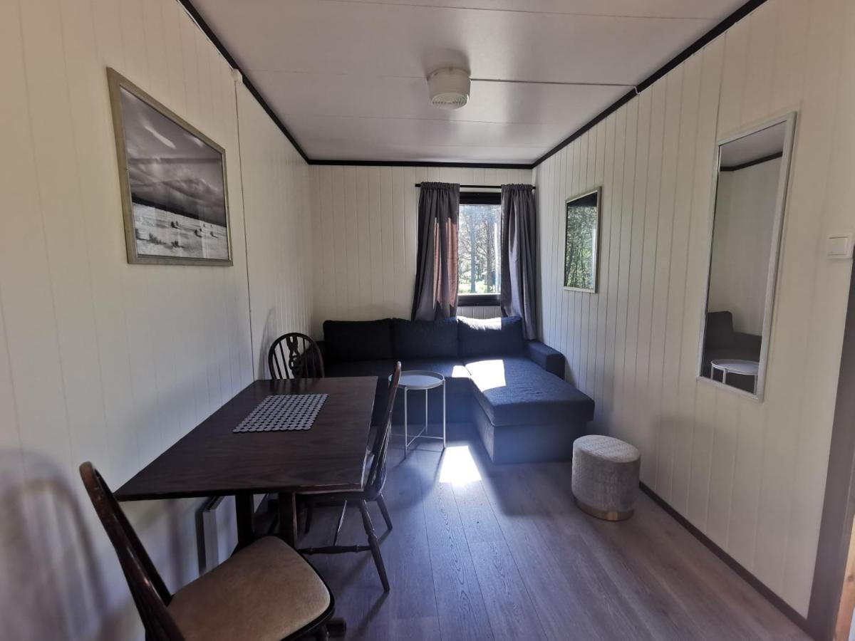 Готель Tommerneset Camping Innhavet Екстер'єр фото