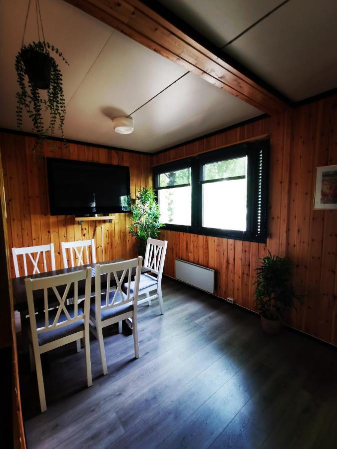 Готель Tommerneset Camping Innhavet Екстер'єр фото